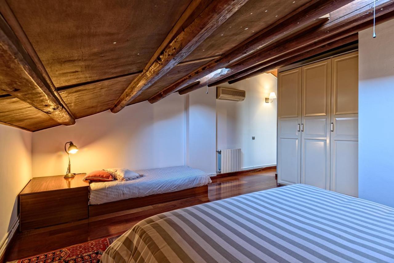 Con Encanto En Apartment Badalona